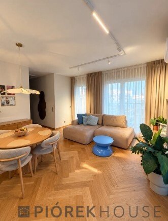 Sprzedam komfortowe 3-pokojowe mieszkanie 72 m² z tarasami i miejscami parkingowymi mieszkanie Warszawa, Praga-Północ, Jagiellońska
