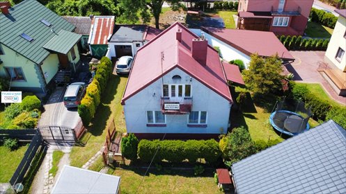 Polecam przestronny dom 87 m² z garażem i altaną w centrum Jędrzejowa dom Jędrzejów, Jędrzejów, Jędrzejów
