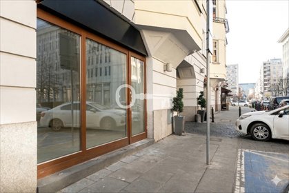 Polecam lokal usługowy z witryną w odrestaurowanej kamienicy lokal użytkowy Warszawa, Śródmieście, Wspólna