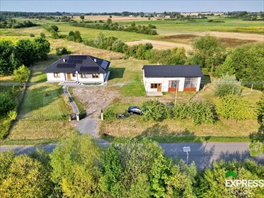 dom na sprzedaż 152m2 dom Świerszczów-Kolonia