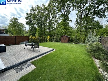 Segment skrajny z dużym ogrodem, tarasem i poddaszem dom Grodzisk Mazowiecki