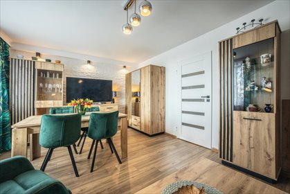 Wyjątkowa kawalerka 30 m² – gotowa do zamieszkania mieszkanie Ozorków, Nowy Rynek