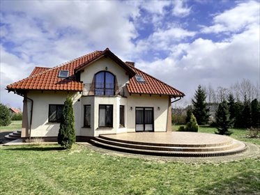 Zapraszam do domu 230 m² z potencjałem, garażem i dużą działką dom Grudziądz