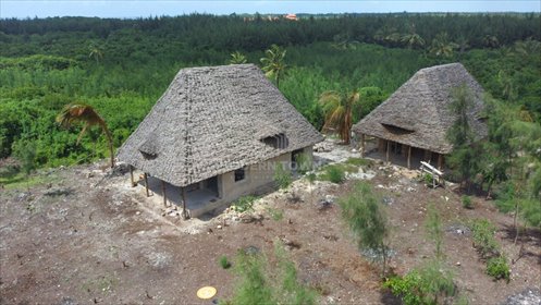 Dom nad Oceanem Indyjskim z 2 domami i rozbudową dom Zanzibar