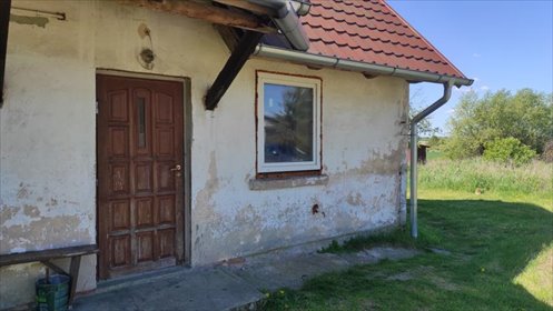 Na sprzedaż urokliwy dom z dużym ogrodem i nowoczesnym ogrzewaniem dom Pomnik