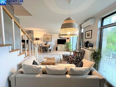 Przestronny dom na osiedlu zamkniętym, gotowy do wprowadzenia dom Stara Wieś