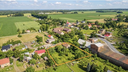 Oaza ciszy obok pałacu. Duża działka 29 ar dom Stypułów