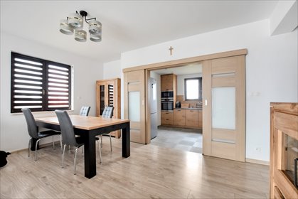 Przestronny dom 255 m² z ogrodem 1819 m² w Żorach dom Rybnik, Słonecznikowa