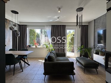 Dom z garażem, kominkiem i fotowoltaiką w Baninie dom Banino, Cyprysowa