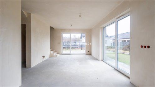 Nowoczesny dom 101 m² z tarasem, ogrzewaniem podłogowym dom Zagacie, Skowronki