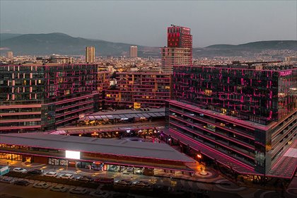 Komercyjny lokal z magazynami i antresolą w Bornova lokal użytkowy Izmir, Kazımdirik, Bornova, Izmir