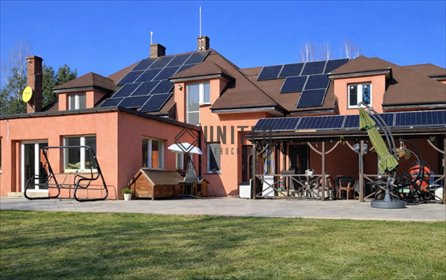 Do sprzedania przestronny dom 294 m² z nowoczesnym ogrzewaniem i fotowoltaiką dom Rościsławice