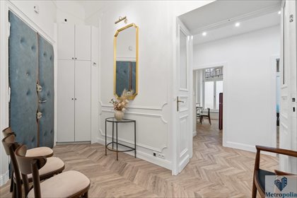 Lokal 75 m² w zabytkowej kamienicy na Brackiej lokal użytkowy Warszawa, Śródmieście