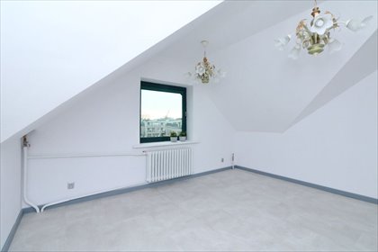 Przestronny dom z 10 pokoi, garażem, po remoncie - zapraszam dom Warszawa, Targówek Zacisze