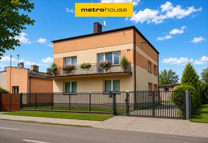 Polecam przestronny dom 200 m² z dużą działką 930 m² w Zelowie dom Zelów, Mickiewicza