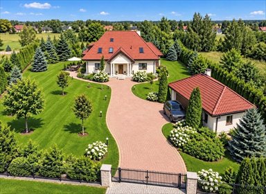 Do sprzedania przestronny dom dwurodzinny 207 m² w Dobieszu dom Dobiesz