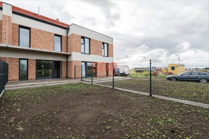 Dom 109,78 m² z ogrodem i garażem w Bielanach Wrocławskich dom Bielany Wrocławskie, Świerkowa