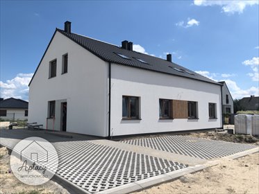Dom bliźniak z poddaszem do adaptacji, 73,8 m2, bez PCC dom Siekierki Wielkie