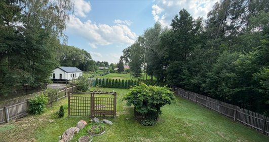 Na sprzedaż działka 1876 m² z domem i budynkiem gospodarczym działka Żabia Wola, Storczykowa