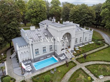 Luksusowy pałac z helipadem, 15 pokoi, park i winnica dom Strzembowo