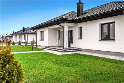 Nowoczesny dom 166 m² z dużą działką i energooszczędnymi rozwiązaniami dom Wołomin