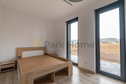 Dom w zabudowie szeregowej z własnym gruntem i fotowoltaiką dom Rakoniewice, Nowotomyska