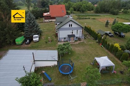 Dom z warsztatem i dużą działką 3000 m². dom Uściąż, Uśćiąż