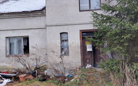 Dom do remontu z dużym potencjałem i dwoma budynkami gospodarczych dom Gościeszowice, Gościeszowice