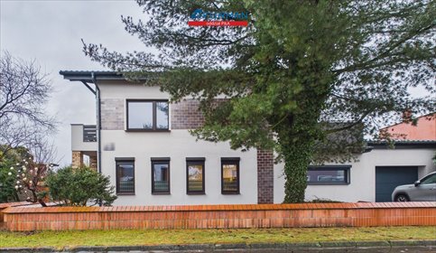 Polecam przestronny dom 199 m² z niezależnym mieszkaniem w Złotowie dom Złotów