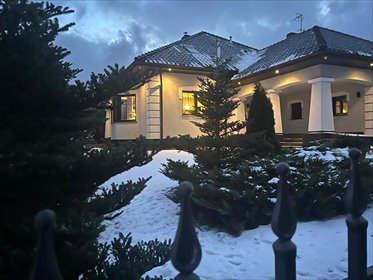 Nowoczesny dom 250 m² z kominkiem i garażem dom Zieleniewo