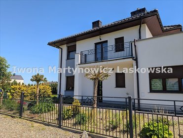 Ekskluzywny dom z trzema niezależnymi apartamentami, 196 m2 dom Lubin, Stary Lubin