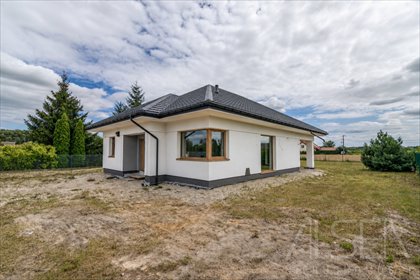 Nowoczesny dom 107 m² z dużym ogrodem - Zabrodzie dom Zabrodzie, Różana
