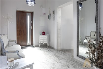 Przestronny dom z możliwością działalności, 140 m² dom Nowy Sącz, Zygmuntowska