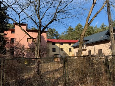 Polecam duży obiekt 2200m² z pokojami i działką 5000m² na wynajem lokal użytkowy Józefów