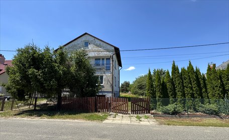 Sprzedam przestronny dom 230 m² w Szówsku z garażem i niezależnymi kondygnacjami dom Szówsko