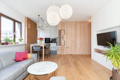 Na sprzedaż przestronne 69 m² z balkonem i klimatyzacją mieszkanie Warszawa, Mokotów Stegny, Pory