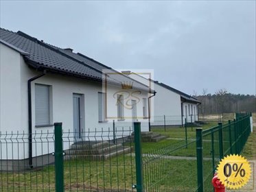 Nowoczesny dom bliźniak z kominkiem i ogrzewaniem pellet dom Chrzypsko Wielkie