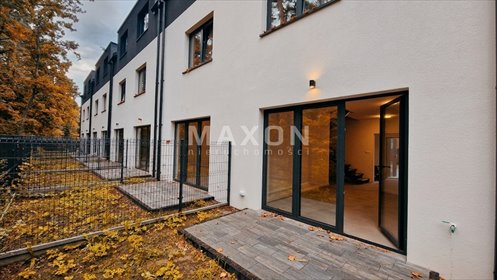 Na sprzedaż nowoczesny segment 105 m² z ogródkiem i dwoma miejscami w Legionowie dom Legionowo