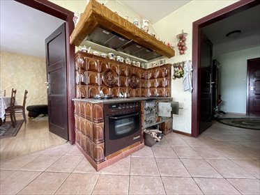 Duży dom z ogrodem, garażami i ziemią w Lubielu dom Lubiel