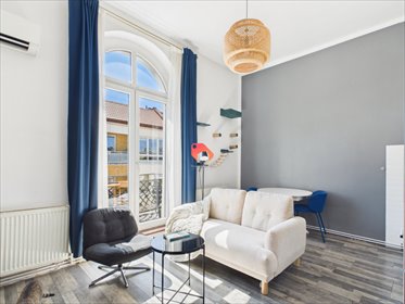 Urokliwe 38m² w odrestaurowanej kamienicy z balkonem mieszkanie Bydgoszcz, Centrum, Wileńska
