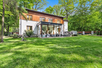 Ekskluzywny dom 450 m2 z prywatnym lasem w Podkowie Leśnej dom Podkowa Leśna, Kwiatowa