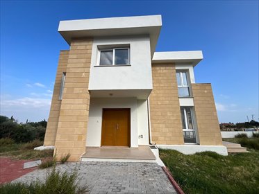 Willa 3 sypialnie, ogród, wysoka jakość wykończenia dom Girne, Alsancak, Girne, Cypr Północny