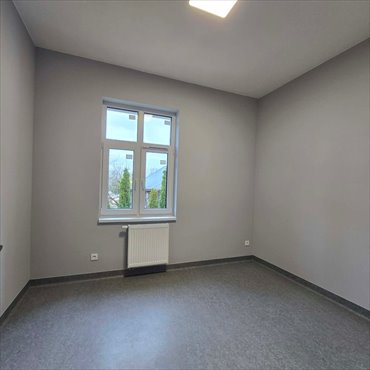 Lokal usługowo-biurowy 40 m² z parkingiem polecam lokal użytkowy Zduńska Wola