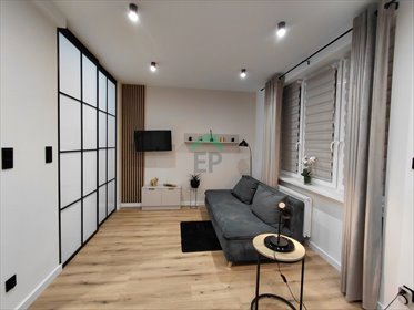 Na sprzedaż przestronne studio z ogródkiem i piwnicą w Częstochowie mieszkanie Częstochowa, Raków