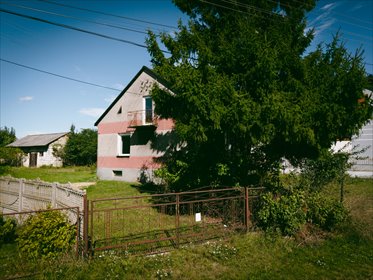 Przestronna działka 1,5 ha z domem do remontu w Karczowie dom Karczów