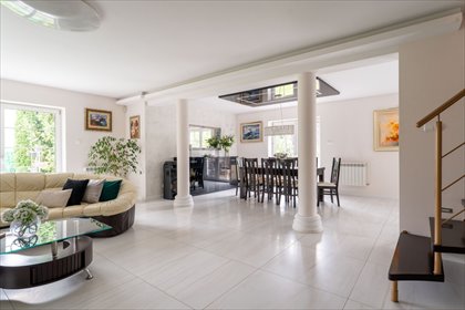 Do sprzedania elegancki dom 190 m² z ogrodem w Paprotni dom Paprotnia, Koralowa