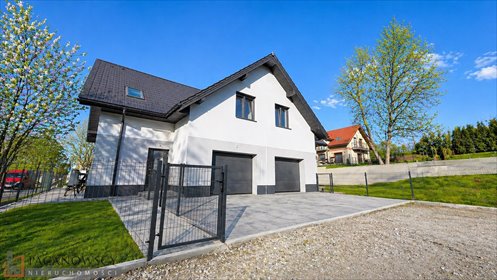 Nowoczesny dom bliźniak w Bibicach, 141 m2, garaż dom Bibice