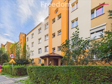 Przestronne 81 m² mieszkanie w Radomiu (z potencjałem odświeżenia) mieszkanie Radom, Gołębiów Ii, gen. Józefa Hallera