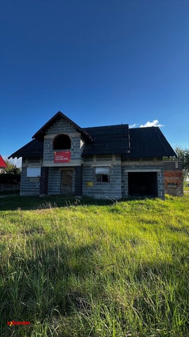 Dom z 6 pokojami, garażem i dużą działką 847 m2 dom Turze