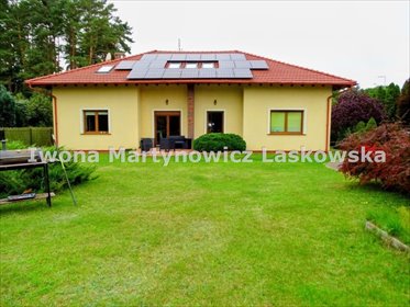 Luksusowy dom 280 m2 z garażami, tarasem i naturą dom Miłosna